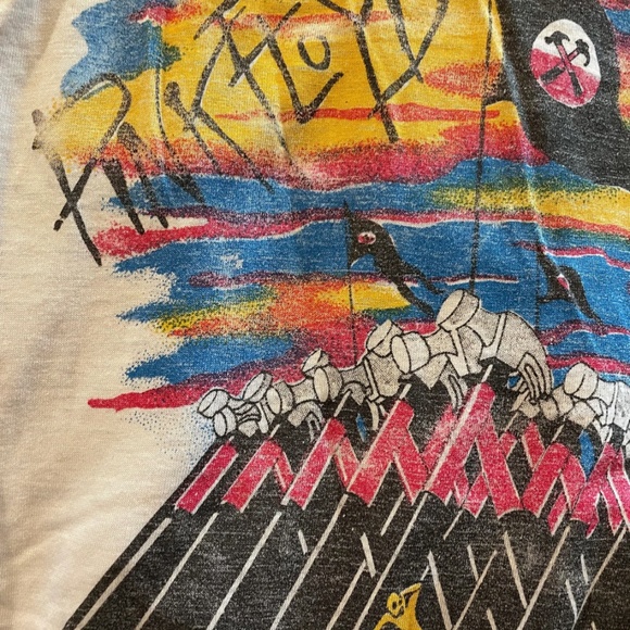 VINTAGE Pink Floyd The Wall Jersey Style Tee (1980's), Men's Medium/Large - Picture 6 of 10